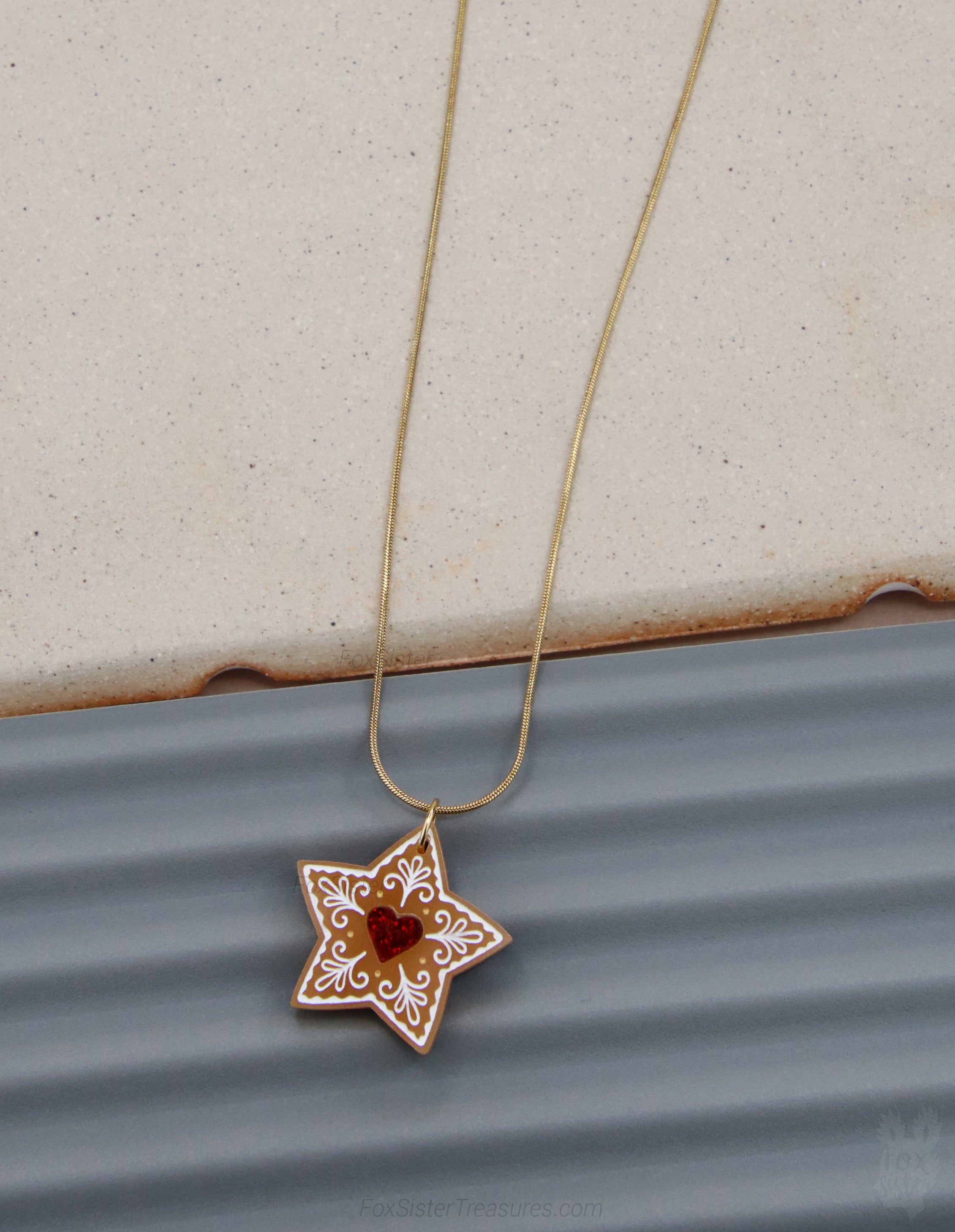 Gingerbread star cookie - Necklace