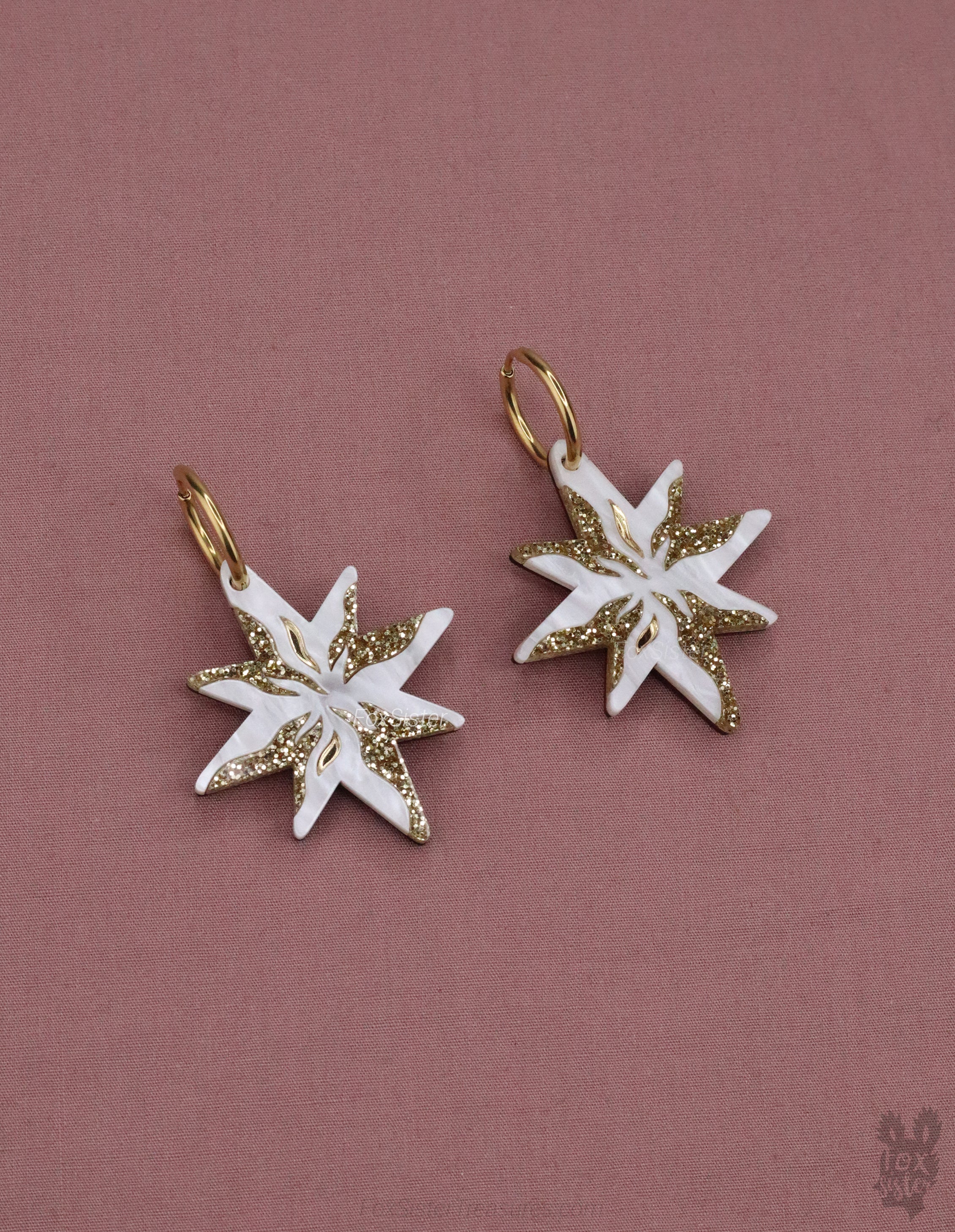 Stars in white - Hoop Earrings