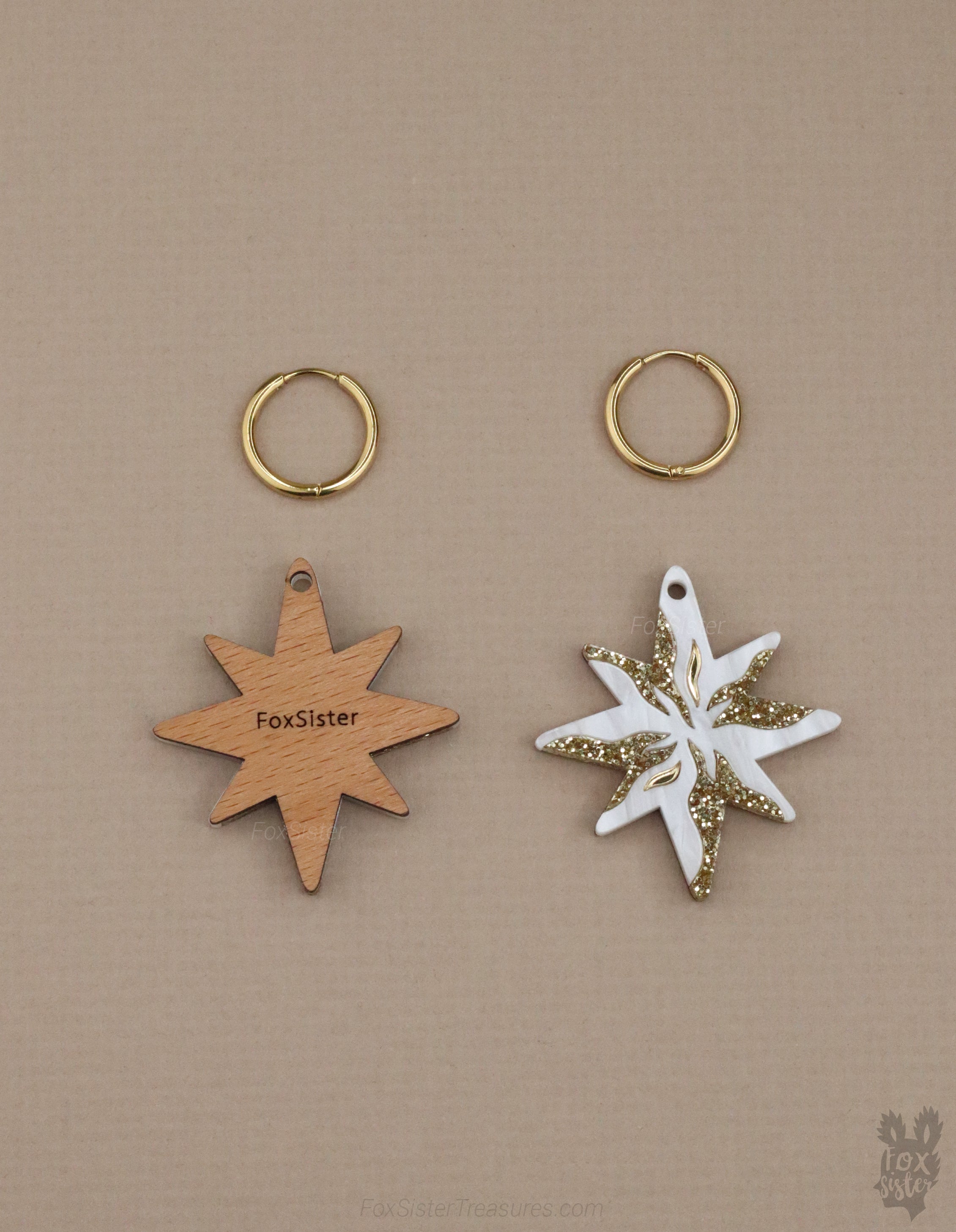 Stars in white - Hoop Earrings